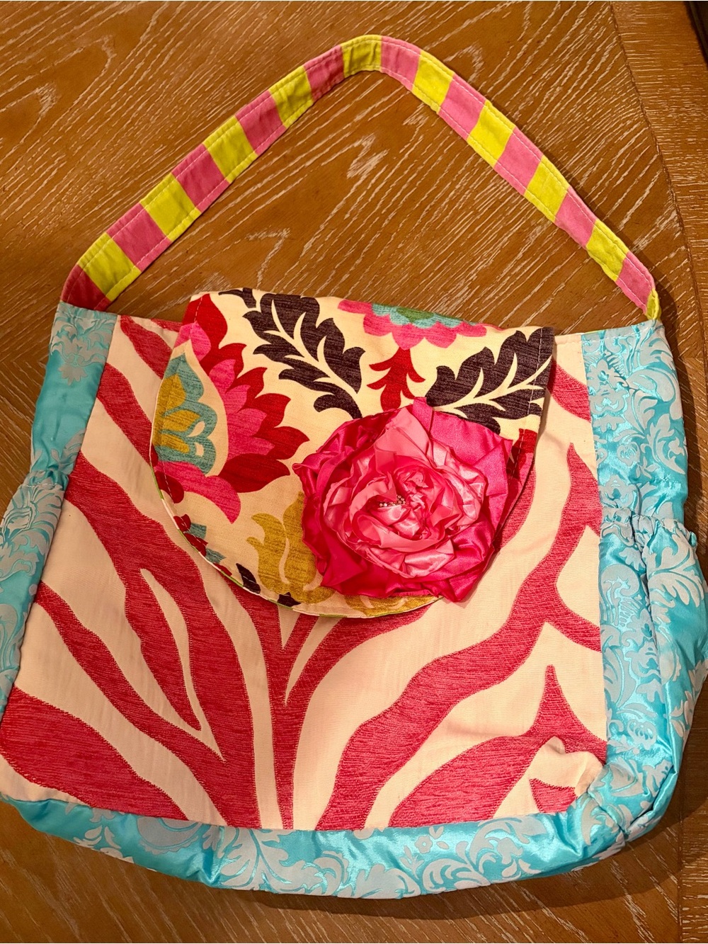 Keep It Gypsy Floral Multicolored Boho/Patchwork Shoulder Bag (Great Condition)